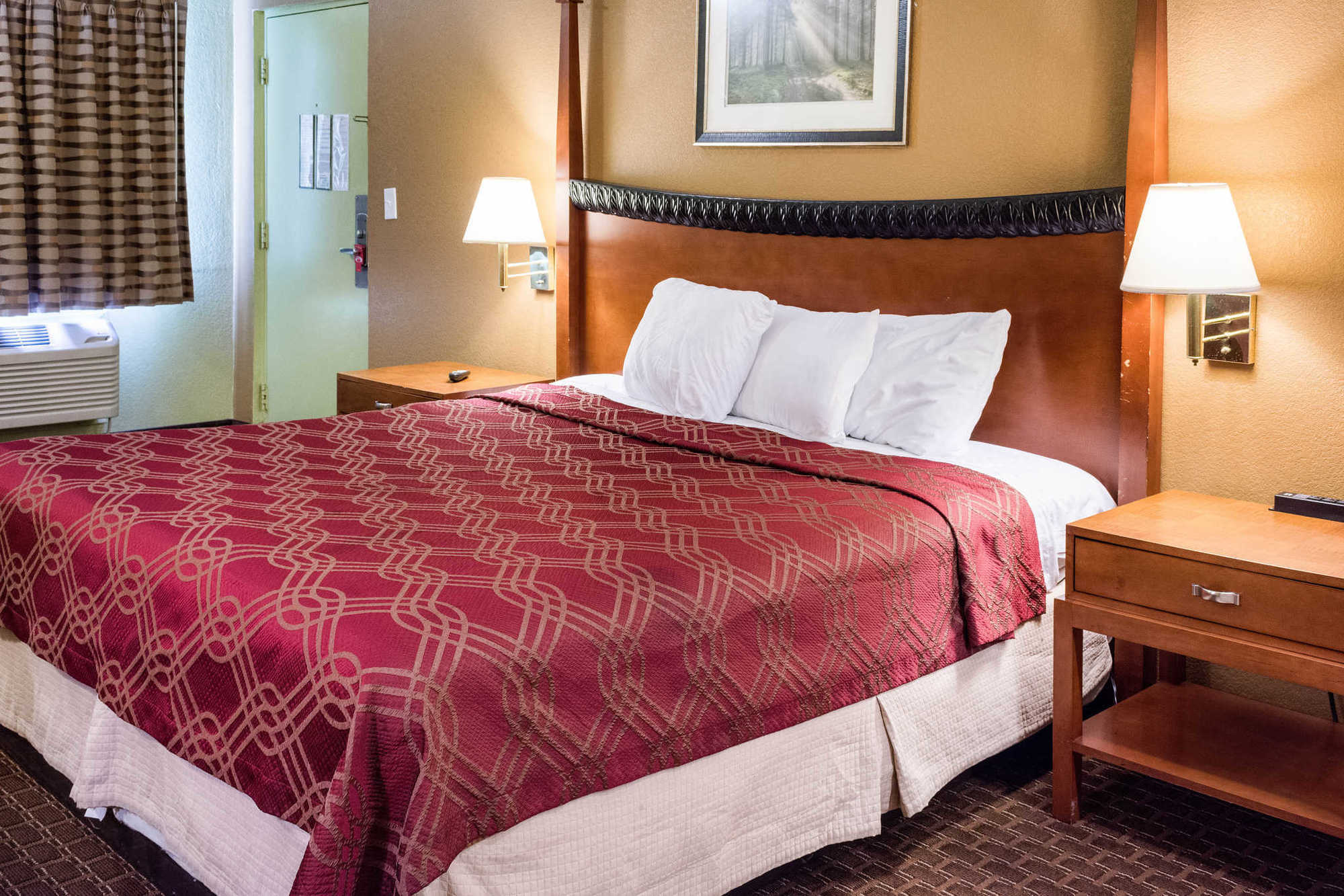 Econo Lodge Inn & Suites I-64 & Us 13 Вирджиния Бийч Стая снимка